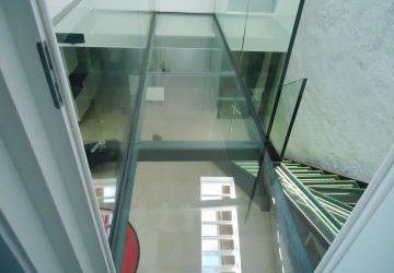 Planchers de verre